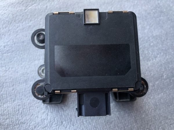 Distronic radar senzor ACC VW Passat B8 din 2016 3Q0907561B 3Q0 907 561 B - Dezmembrari Auto
