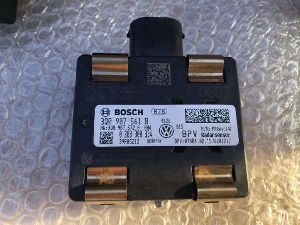 Distronic radar senzor ACC VW Passat B8 din 2016 3Q0907561B 3Q0 907 561 B - Dezmembrari Auto
