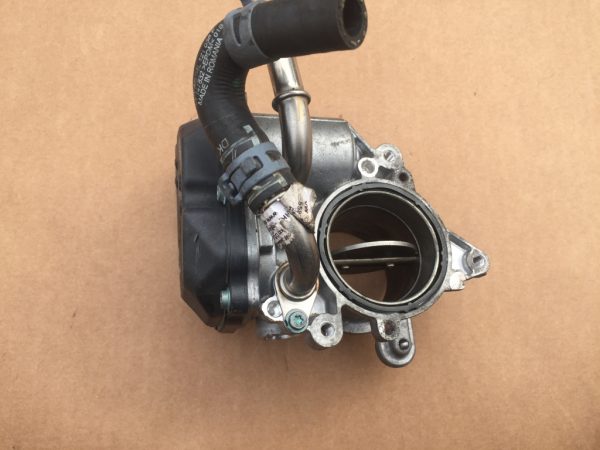 Clapeta acceleratie VW Golf 7 04L128059T 04L 128 059 T - Dezmembrari Auto