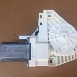 Motoras macara geam dreapta fata Audi A4 B8 S-LINE 8K0959802A 8K0 959 802 A - Dezmembrari Auto
