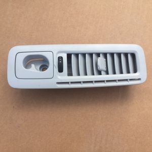 Grila ventilatie Seat Alhambra 2 7N0820952P 7N0 820 952 P - Dezmembrari Auto