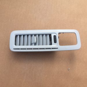 Grila ventilatie Seat Alhambra 2 7N0820951Q 7N0 820 951 Q - Dezmembrari Auto