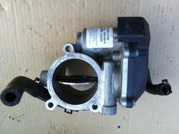 Clapeta acceleratie VW Passat 2.0 tdi 03N128063 03N 128 063 - Dezmembrari Auto