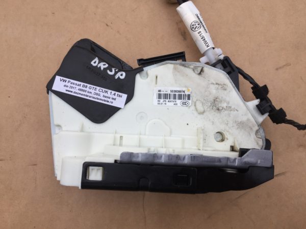 Broasca usa dreapta spate VW Passat B8 limuzina 5E0839016 5E0 839 016 - Dezmembrari Auto