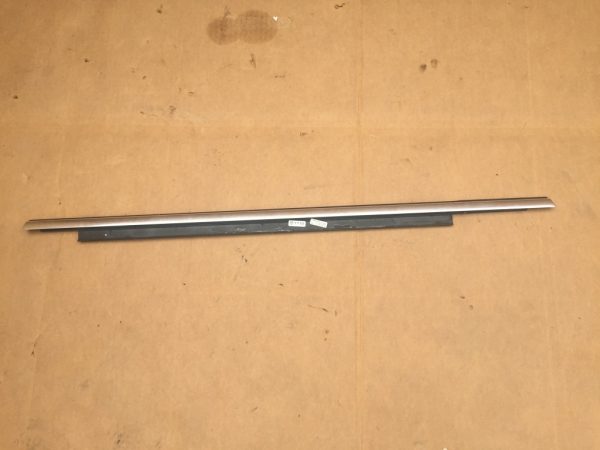 Perie geam stanga spate Audi A4 B8 2009 limuzina 8K0853763D 8K0 853 763 D - Dezmembrari Auto