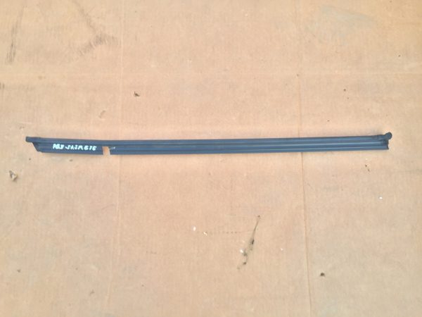 Cheder usa stanga spate VW Passat B8 limuzina 3G5839479 3G5 839 479 - Dezmembrari Auto