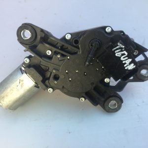 Motoras stergator luneta VW Tiguan 5M0955711B 5M0 955 711 B - Dezmembrari Auto