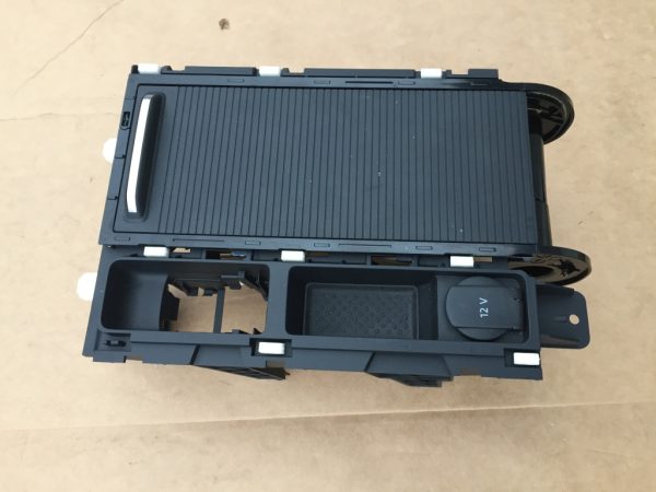 Suport pahare VW Passat B8 3G0862531 3G0 862 531 - Dezmembrari Auto