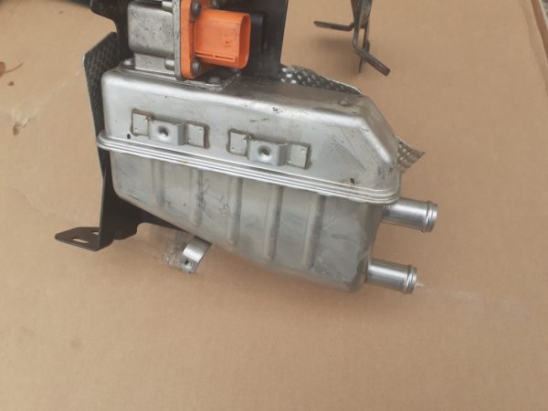 Condensator hybrid Volkswagen Passat B8 2017 1,4 CUK GTE 3Q0963231C 3Q0 963 231 C - Dezmembrari Auto