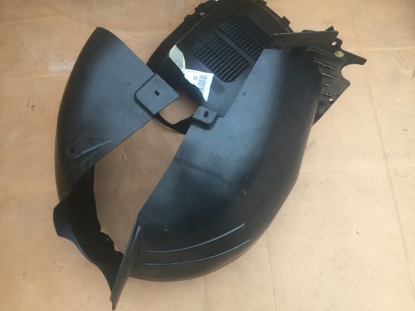 Carenaj aparatoare noroi stanga fata Volkswagen Arteon 3G8805911B 3G8 805 911 B - Dezmembrari Auto