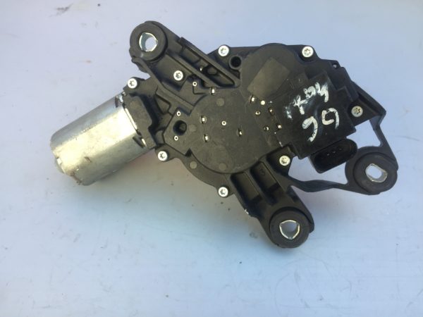 Motoras stergator luneta VW Golf 6 Hatchback 5K6955711A 5K6 955 711 A - Dezmembrari Auto