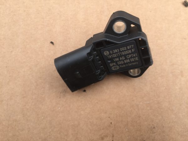 Senzor presiune gaze MAP VW Passat B8 03G906051E 03G 906 051 E - Dezmembrari Auto
