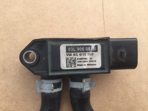 Senzor presiune gaze VW / Audi 03L906051B 03L 906 051 B - Dezmembrari Auto