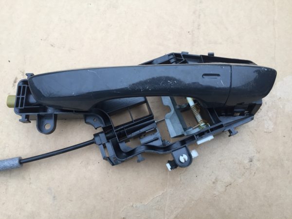 Maner usa stanga spate VW Passat B8 - Dezmembrari Auto