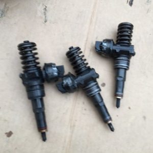 Injectoare Skoda Fabia 2 1.4 tdi BNM 041472021S 041 472 021 S - Dezmembrari Auto