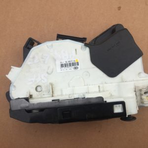 Broasca usa stanga fata VW Passat B8 5E1837015 5E1 837 015 - Dezmembrari Auto