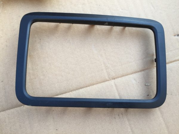 Ornament trim radio CD Skoda Fabia 2 5J0858069 5J0 858 069 - Dezmembrari Auto