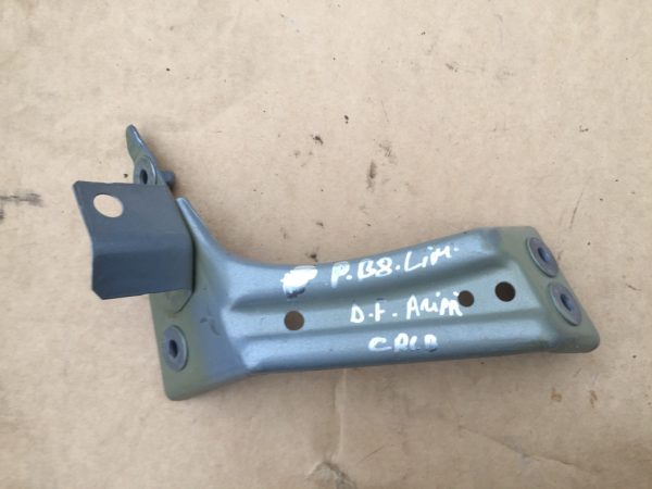 Suport aripa dreapta fata VW Passat B8 3G0821142 3G0 821 142 - Dezmembrari Auto