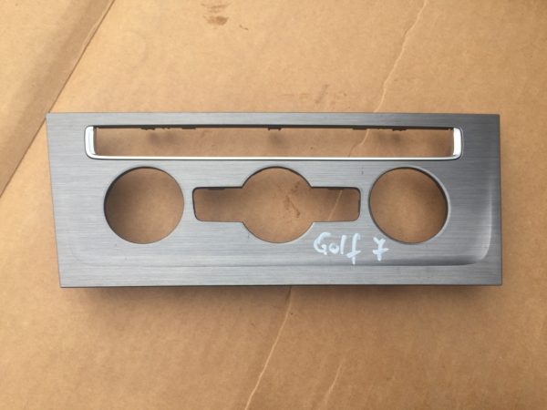 Ornament climatronic VW Golf 7 5G1863100 5G1 863 100 - Dezmembrari Auto
