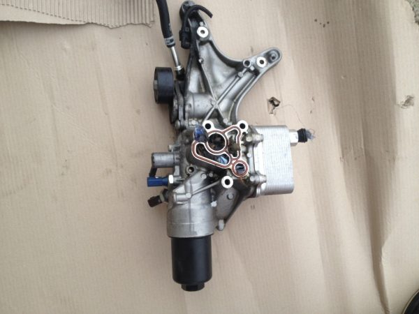 Carcasa filtru ulei Audi A4 B8 1.8 tfsi 06L903143 06L 903 143 - Dezmembrari Auto