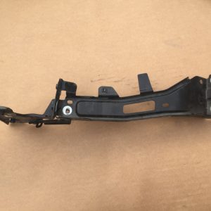 Suport aripa dreapta Audi A4 B9 8W0821136 8W0 821 136 - Dezmembrari Auto