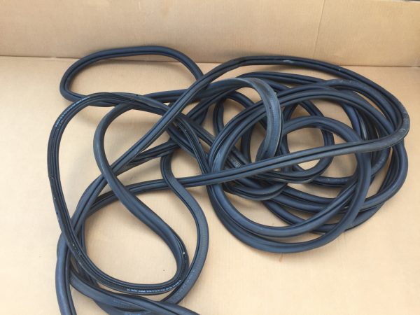 Cheder usa stanga spate VW Passat B8 limuzina 3G5867913K 3G5 867 913 K - Dezmembrari Auto