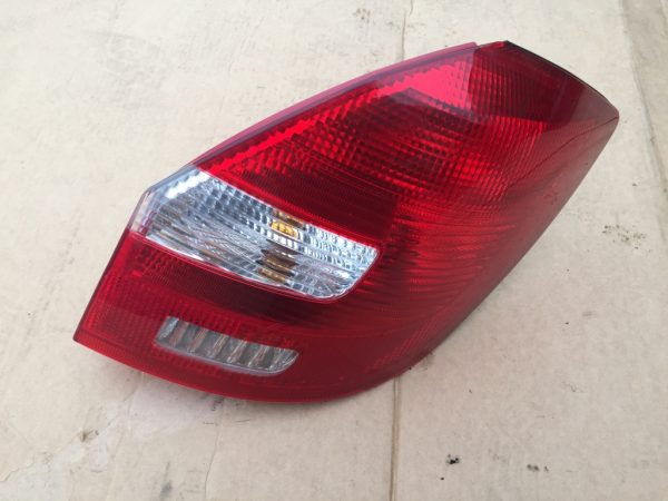 Stop dreapta Skoda Fabia II 2012 5J6945112A 5J6 945 112 A - Dezmembrari Auto