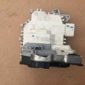 Broasca usa dreapta fata Audi A4 B8 8J1837016C 8J1 837 016 C - Dezmembrari Auto