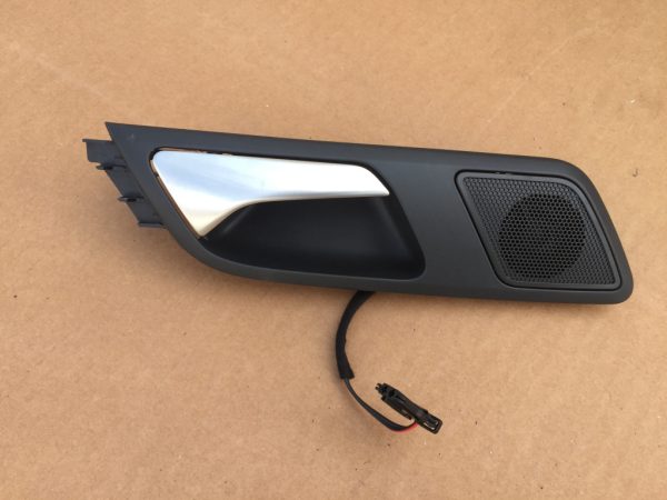 Maner usa dreapta fata cu boxa Seat Alhambra 2 7N1837114 7N0035411C - Dezmembrari Auto