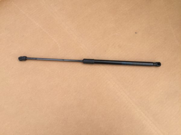 Amortizor capota fata Seat Alhambra 2 7N0823359A 7N0 823 359 A - Dezmembrari Auto