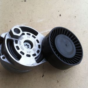 Rola intinzatoare Audi A6 3.2 fsi 06E903133 06E 903 133 - Dezmembrari Auto