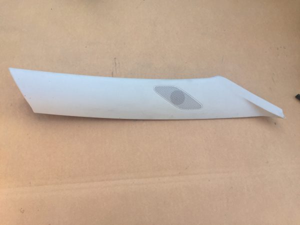 Ornament stalp parbriz dreapta Skoda Fabia 2 5J0867234 5J0 867 234 - Dezmembrari Auto