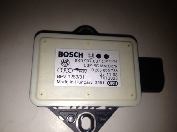 Senzor ESP Audi A4 8k din 2009 cod 8K907637C - Dezmembrari Auto