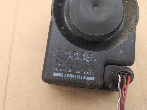 Alarma VW Passat B6 1K0951605C 1K0 951 605 C - Dezmembrari Auto