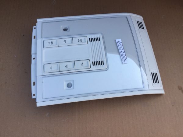 Plafoniera VW Passat B8 3G0867489B 3G0 867 489 B - Dezmembrari Auto