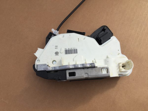 Broasca usa stanga fata Seat Alhambra 2 5K1837015J 5K1 837 015 J - Dezmembrari Auto