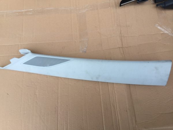 Ornament stalp stanga VW Golf 7 5G0867233R 5G0 867 233 R - Dezmembrari Auto