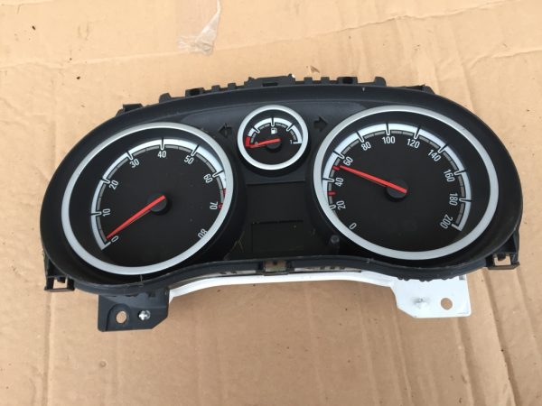 Ceasuri bord Opel Corsa D 1.0 benzina 13252140 din 2007 - Dezmembrari Auto