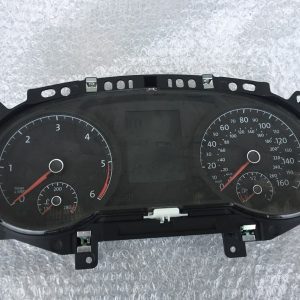 Ceasuri bord VW Golf 7 diesel 5G1920841A 5G1 920 841 A - Dezmembrari Auto
