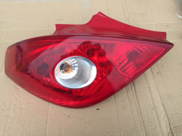 Stop stanga Opel Corsa D (2 usi) 13186350 - Dezmembrari Auto