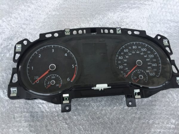 Ceasuri bord VW Golf 7 diesel 5G1920841A 5G1 920 841 A - Dezmembrari Auto