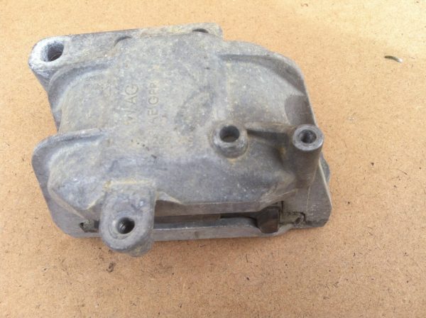 Suport motor VAG 1K0199262AS 14K0 199 262 AS - Dezmembrari Auto