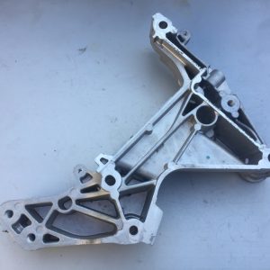 Suport motor VW Golf 7 2015 hatchback 1,4 tsi CUK 04E199275E 04E 199 275 E - Dezmembrari Auto