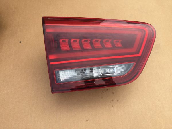Stop led haion stanga Seat Alhambra 2 7N5945307 7N5 945 307 - Dezmembrari Auto