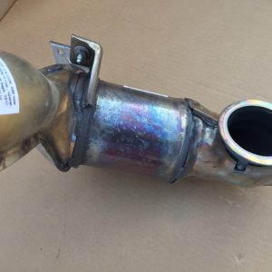 Catalizator VW Passat B8 1.4 tsi 5Q0131690 5Q0 131 690 - Dezmembrari Auto