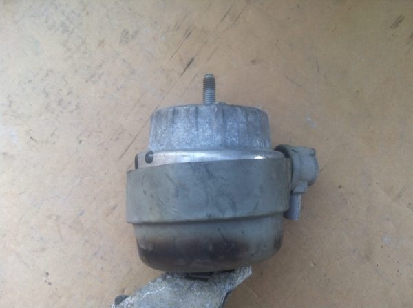 Tampon motor cu senzor Audi A6 4F0199379AT 4F0 199 379 AT - Dezmembrari Auto