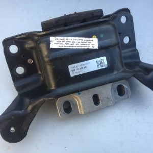 Tampon suport motor VW Golf 7 1.5 DAC 5Q0199555BG 5Q0 199 555 BG - Dezmembrari Auto