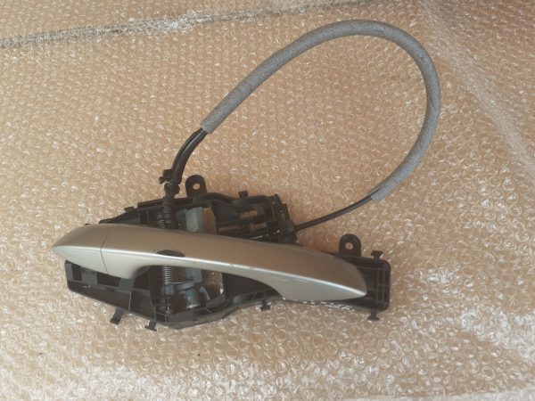 Maner exterior complet stanga spate VW Passat B8 2015 510837811C 510 837 811 C - Dezmembrari Auto