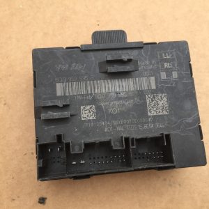 Calculator confort usa dreapta spate VW Passat B8 5Q0959595B 5Q0 959 595 B - Dezmembrari Auto