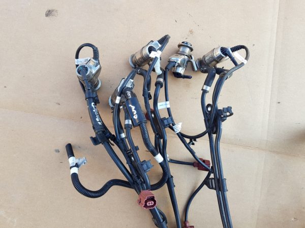 Injector Ad Blue VW Passat B8 2.0 tdi 04L131113K 04L 131 113 K - Dezmembrari Auto